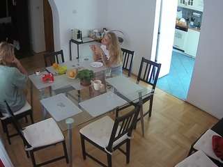 voyeurcam-julmodels-dining Best Cam Model Sites camsoda