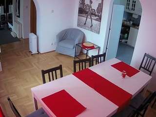 voyeurcam-julmodels-dining