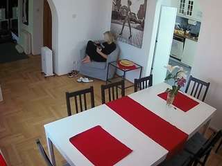 voyeurcam-julmodels-dining