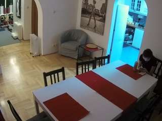 voyeurcam-julmodels-dining webcam model