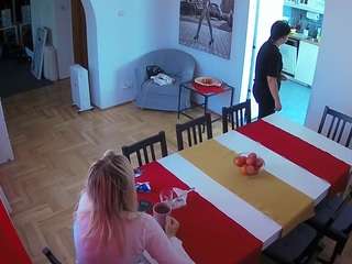 voyeurcam-julmodels-dining camsoda