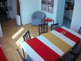 voyeurcam-julmodels-dining camsoda