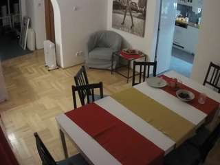voyeurcam-julmodels-dining