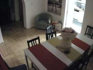 voyeurcam-julmodels-dining
