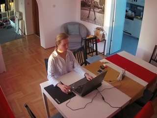 voyeurcam-julmodels-dining camsoda