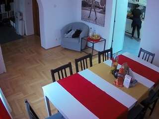 voyeurcam-julmodels-dining