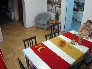 voyeurcam-julmodels-dining