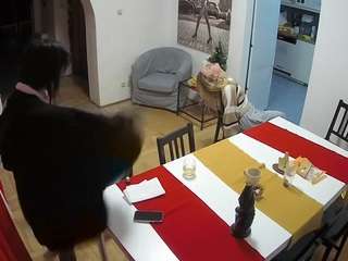 voyeurcam-julmodels-dining camsoda