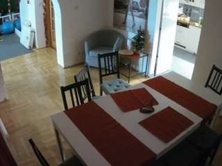 voyeurcam-julmodels-dining