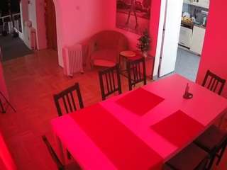 voyeurcam-julmodels-dining