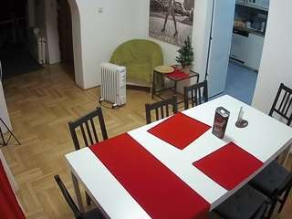 voyeurcam-julmodels-dining