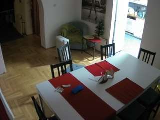 voyeurcam-julmodels-dining