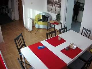 voyeurcam-julmodels-dining