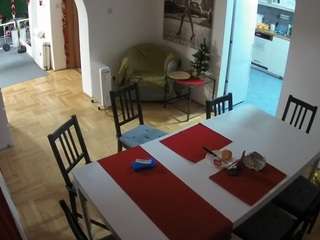 voyeurcam-julmodels-dining