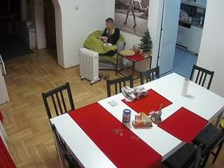 voyeurcam-julmodels-dining Live Webcam on CamSoda