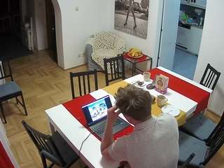 voyeurcam-julmodels-dining webcam