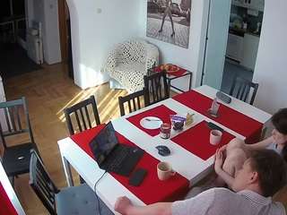 voyeurcam-julmodels-dining