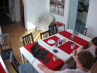voyeurcam-julmodels-dining