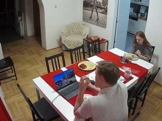 voyeurcam-julmodels-dining webcam
