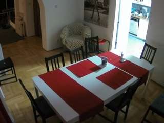 voyeurcam-julmodels-dining