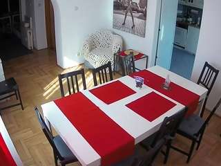 voyeurcam-julmodels-dining