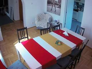 voyeurcam-julmodels-dining's CamSoda show and profile