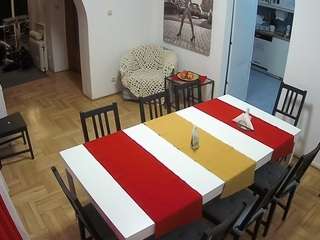 voyeurcam-julmodels-dining