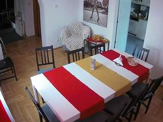 voyeurcam-julmodels-dining webcam