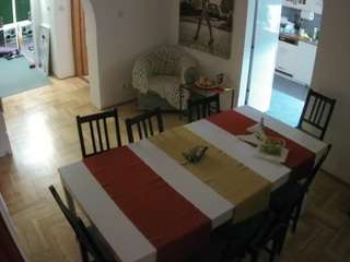 voyeurcam-julmodels-dining