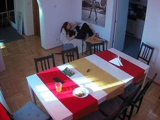 voyeurcam-julmodels-dining