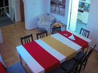 voyeurcam-julmodels-dining