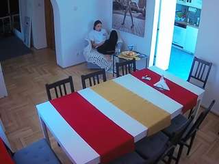 voyeurcam-julmodels-dining