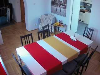 voyeurcam-julmodels-dining