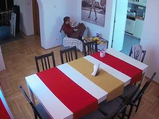 voyeurcam-julmodels-dining