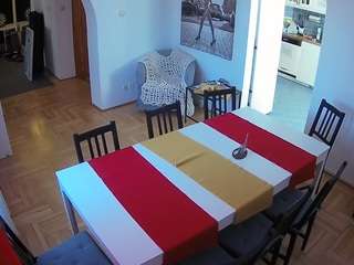 voyeurcam-julmodels-dining