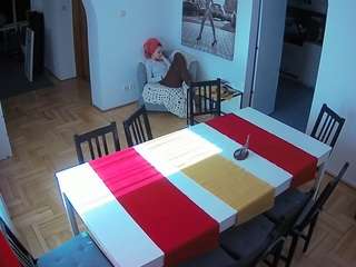 voyeurcam-julmodels-dining