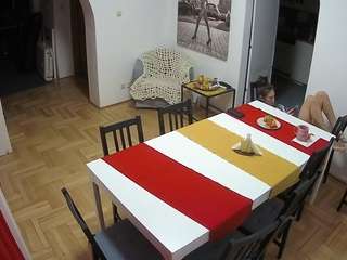 le modèle voyeurcam-julmodels-dining est en webcam porno dans un show sur le site camsoda, il possède les tags suivants: flashing,hidden,hidden cam,julmodels-house,no drinking,no smoking,pov,sexwebcam,voyeur,hd