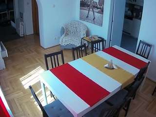 voyeurcam-julmodels-dining