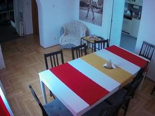 voyeurcam-julmodels-dining webcam