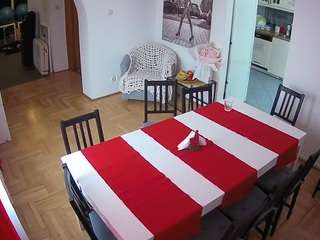 voyeurcam-julmodels-dining