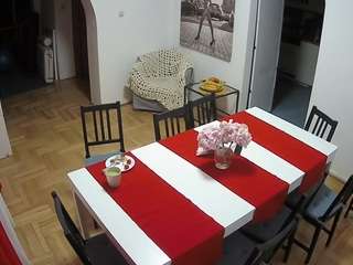 voyeurcam-julmodels-dining webcam model