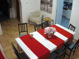 voyeurcam-julmodels-dining