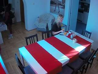 voyeurcam-julmodels-dining