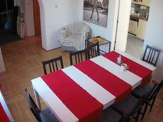 voyeurcam-julmodels-dining