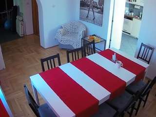 voyeurcam-julmodels-dining