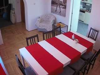 voyeurcam-julmodels-dining