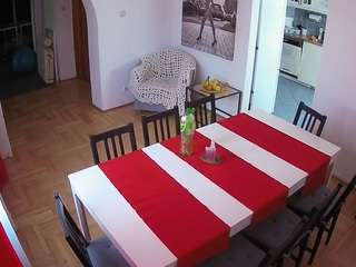 voyeurcam-julmodels-dining