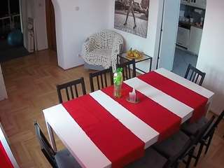 voyeurcam-julmodels-dining
