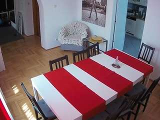 voyeurcam-julmodels-dining