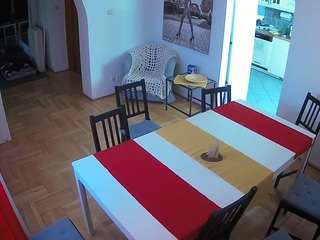 voyeurcam-julmodels-dining